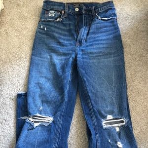 Abercrombie Ultra High Rise Straight